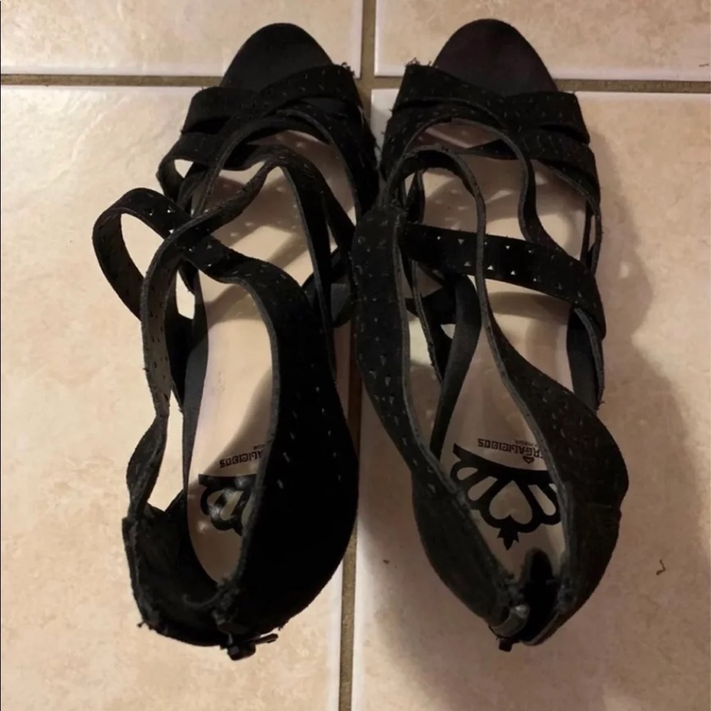 Women’s high heels